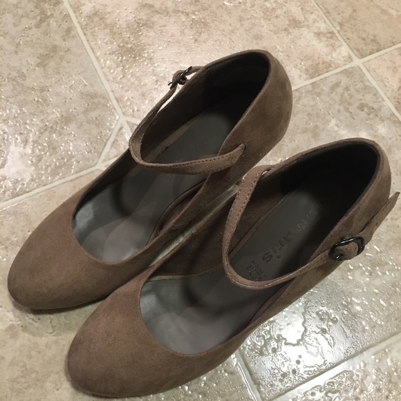 Tamaris European Designer Heels - Picture 2 of 8